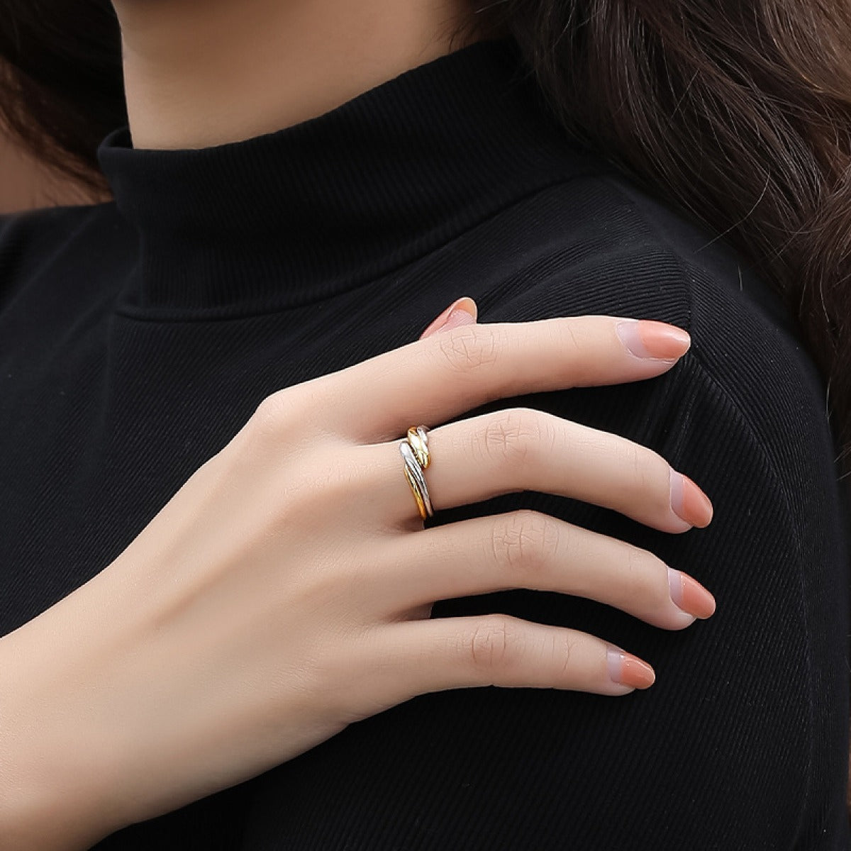 Elaine – Bague S925 en argent avec vague d'eau irrégulière