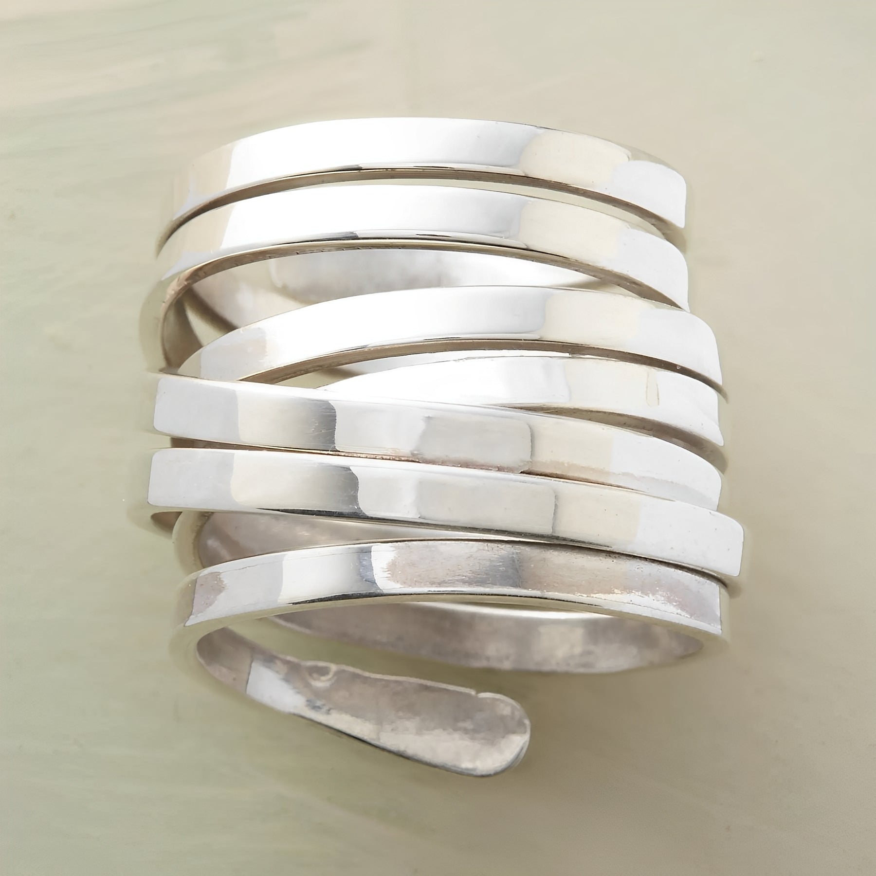 Valena – Bague en Argent Structurée