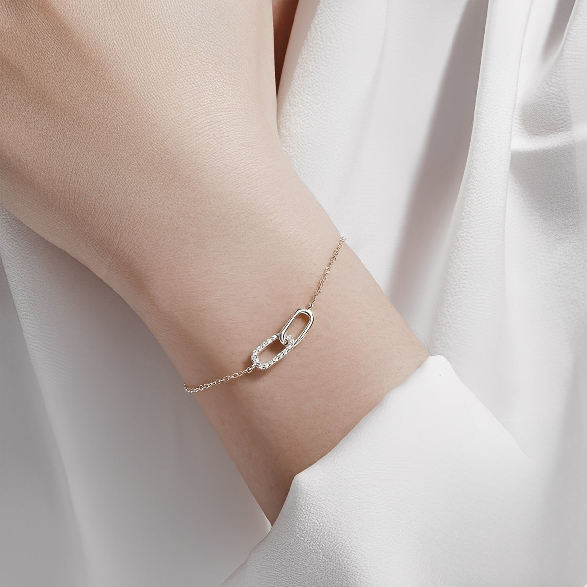 Rina – Bracelet avec maillons brillants