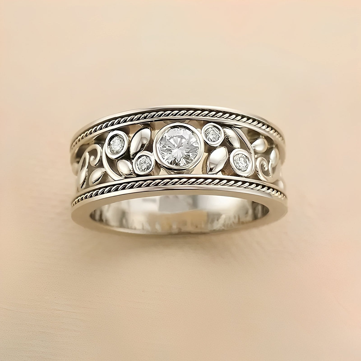 Nina – Bague vintage en argent et zircon