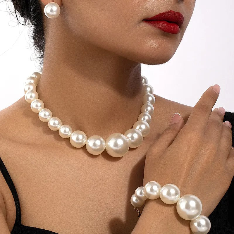 Carla – Ensemble vintage de boucles d'oreilles, bracelet et collier