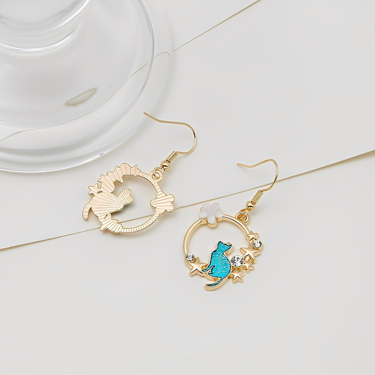 Lynna – Magnifiques pendentifs de chat