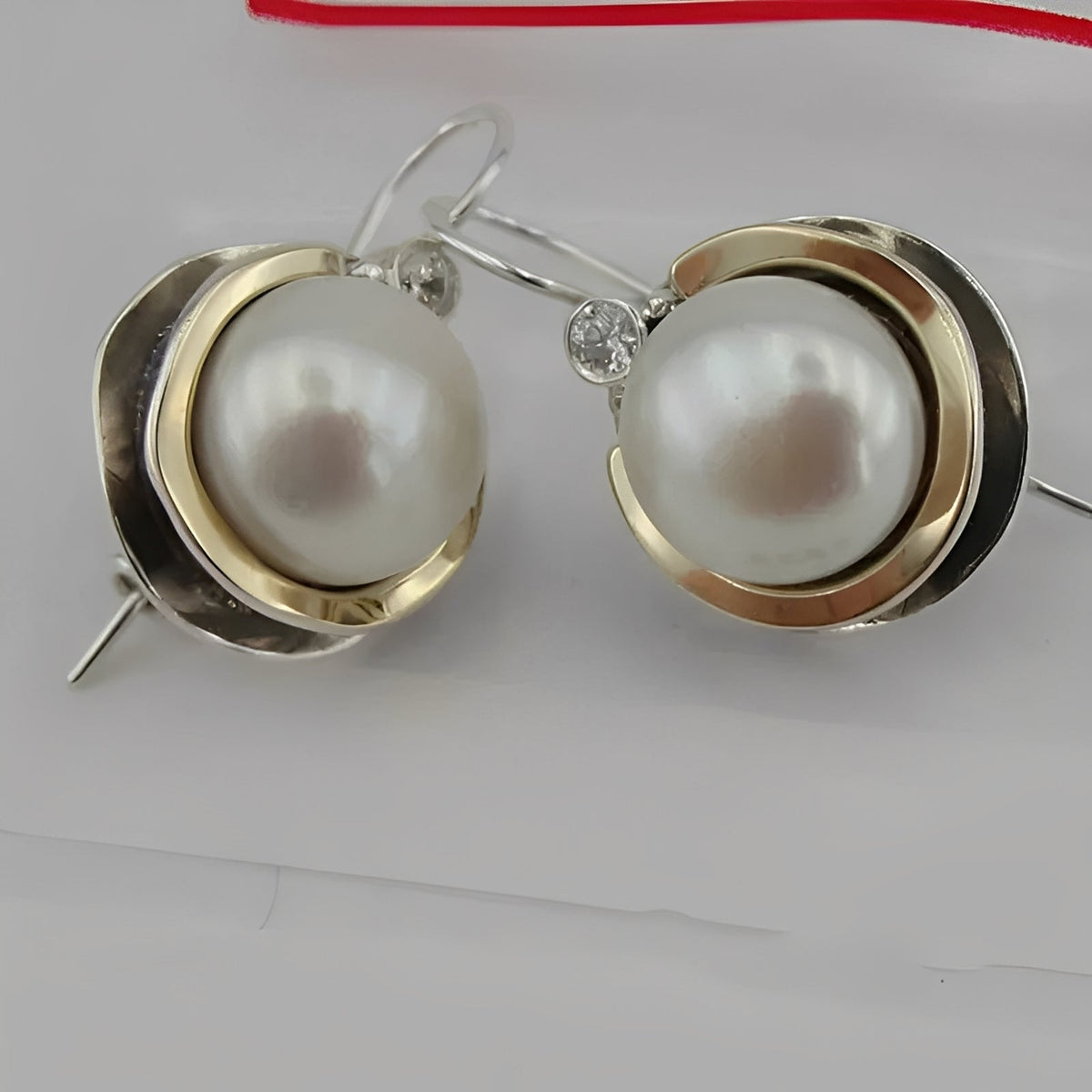 Helena – Boucles d'oreilles vintage avec perles rondes