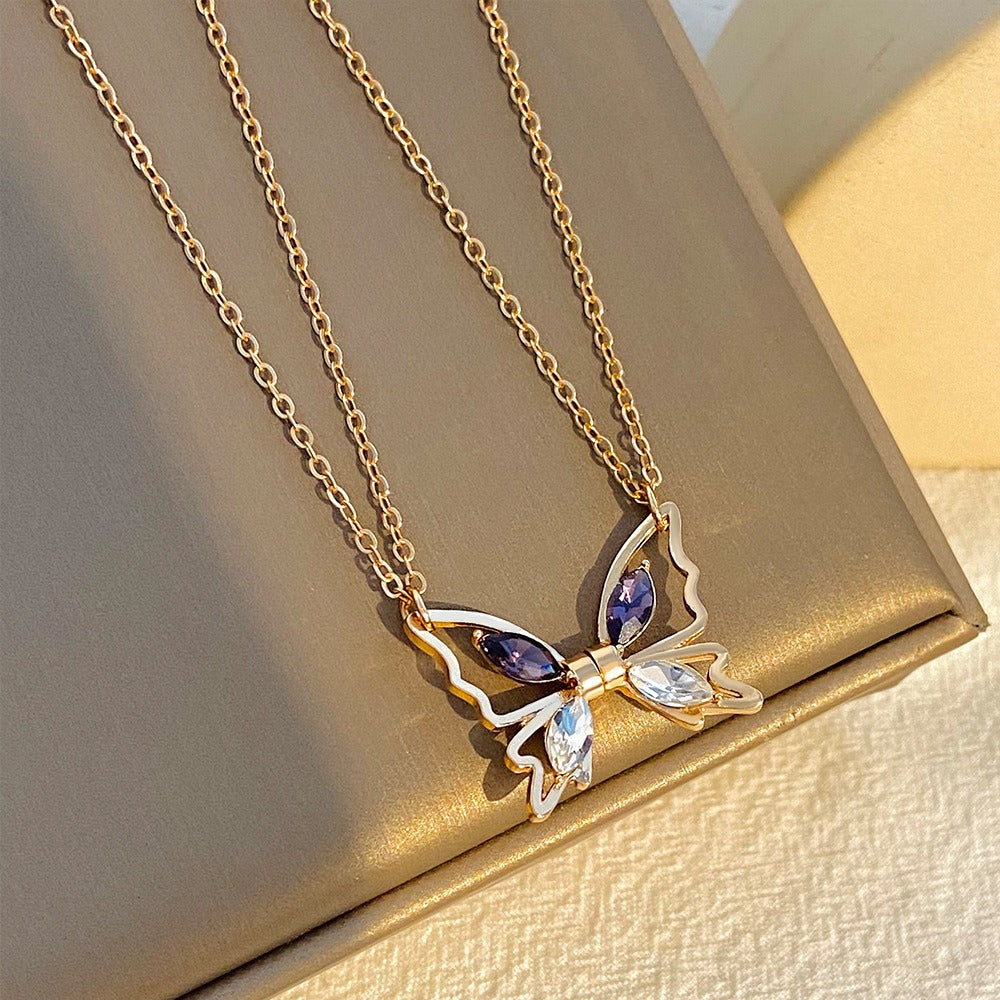 April – Collier papillon magnétique en or