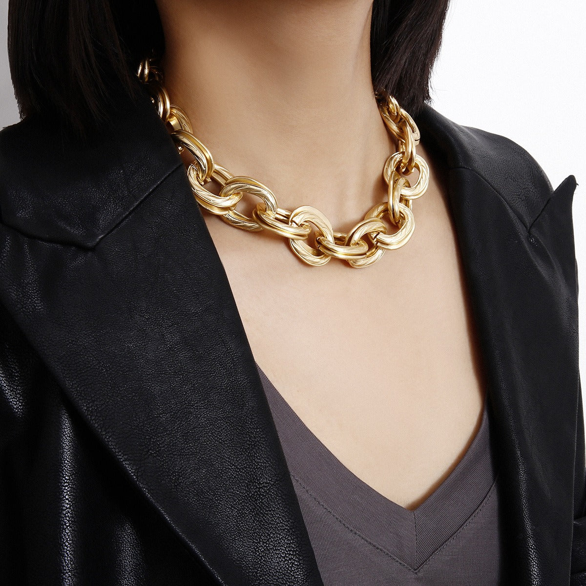 Alessia – Collier avec maillons épais dorés