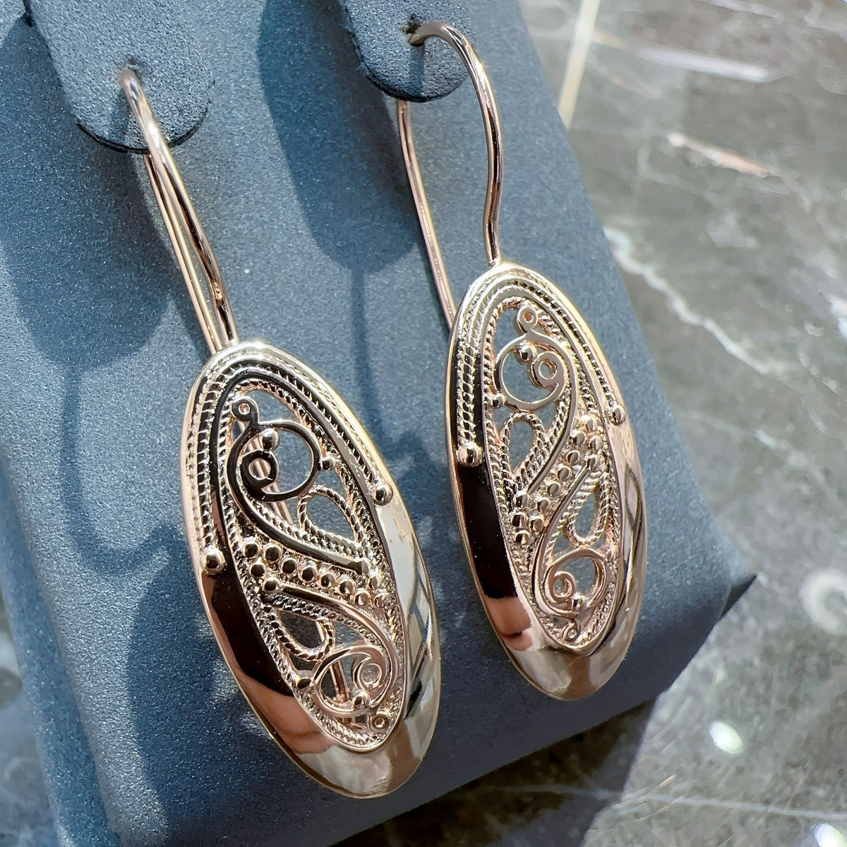 Salma – Boucles d'oreilles Creuses Élégantes