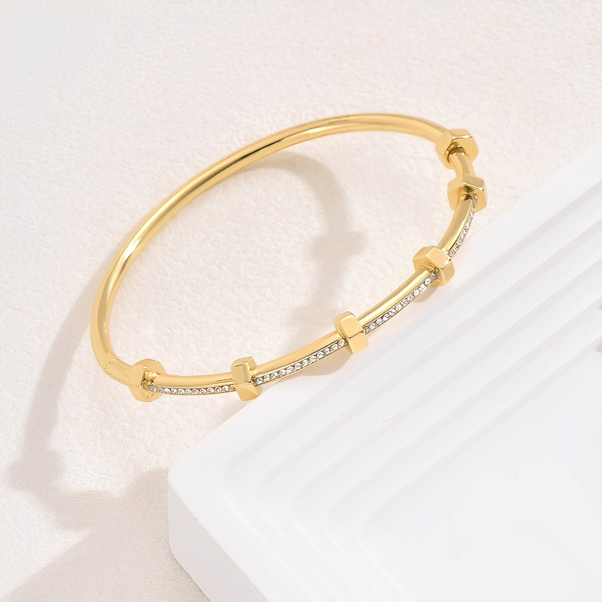 Amy – bracelet doré brillant