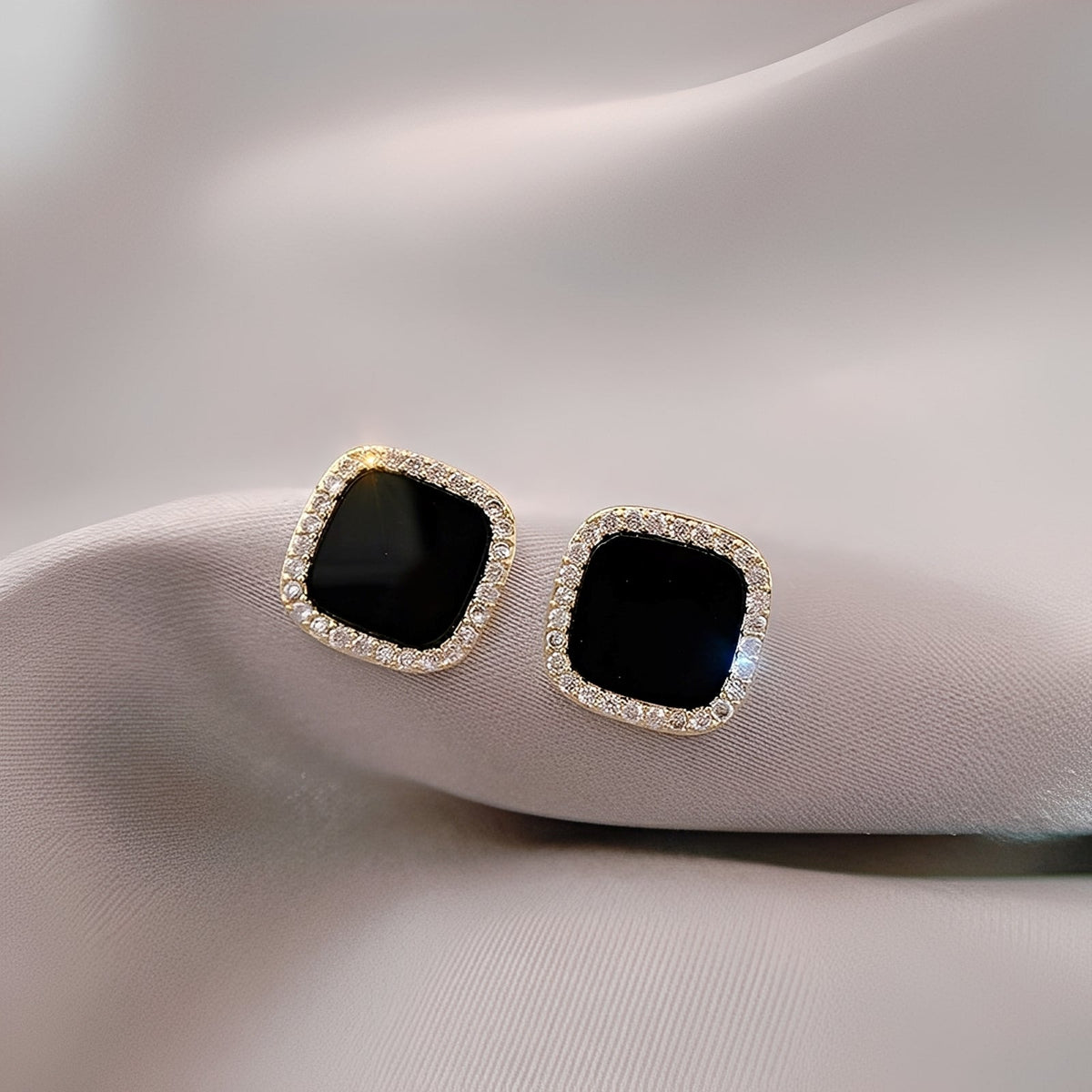Catherine – Boucles d'oreilles en Onyx et Diamants Éternels