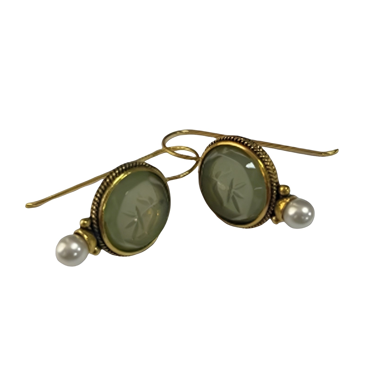 Nolwenn – Boucles d'oreilles vintage en perles et émeraude