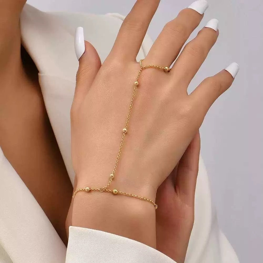 Lisa – Bracelet chaîne de perles et gants