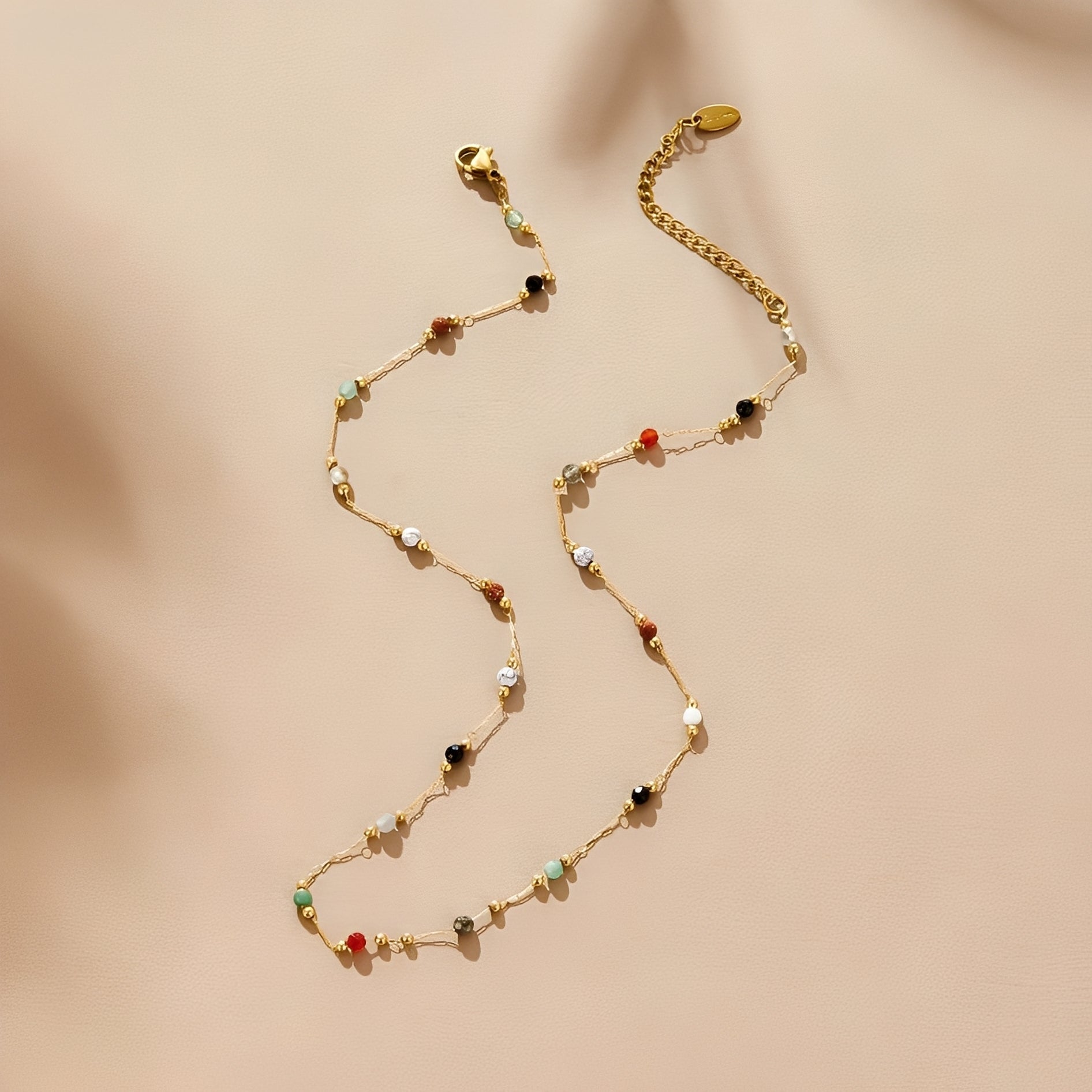 Malou – Collier de maillons colorés avec perles