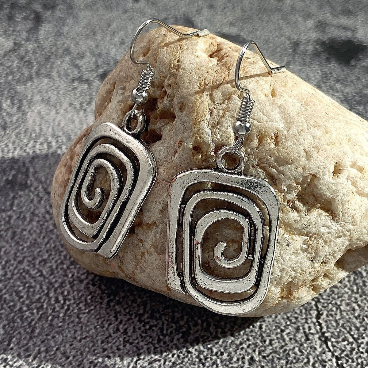 Eva – Boucles d'oreilles spirales rétro en argent
