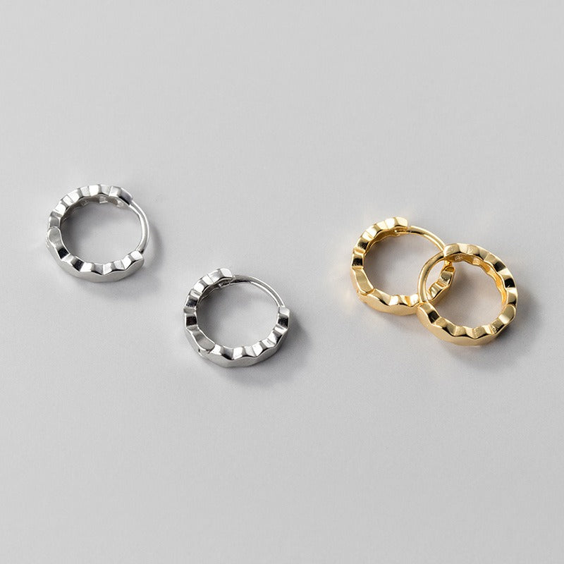 Mei – Boucle d'oreille Clip Géométrique Brillant