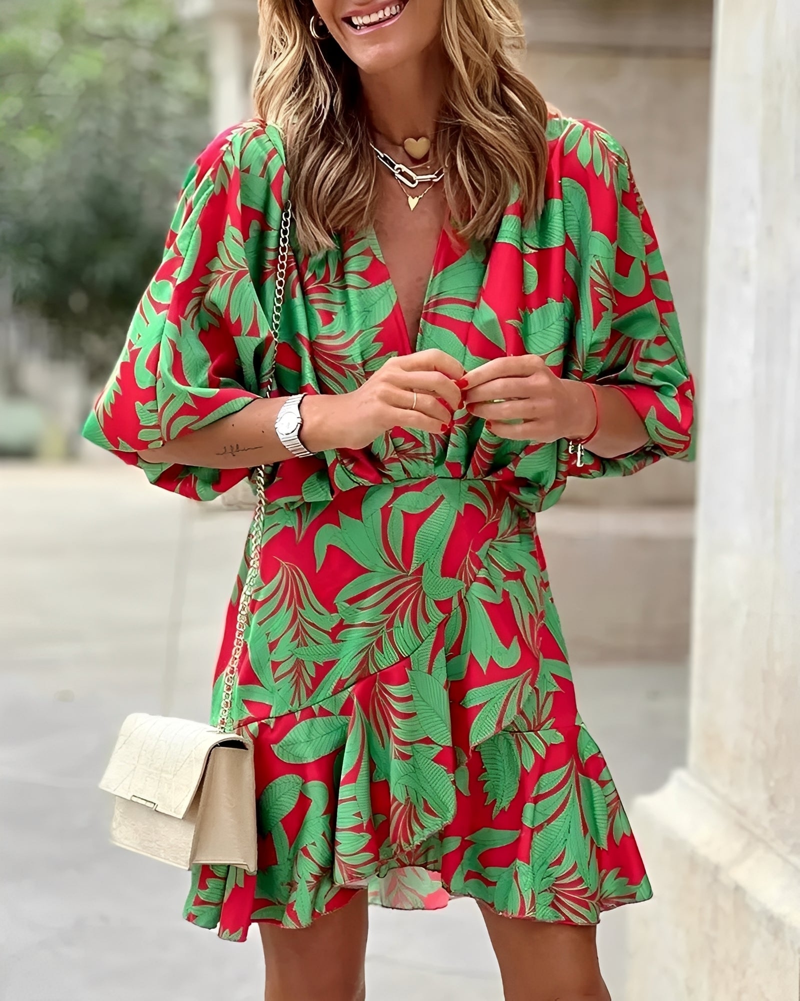 Jackie – Robe Mini Ajustée Élégante