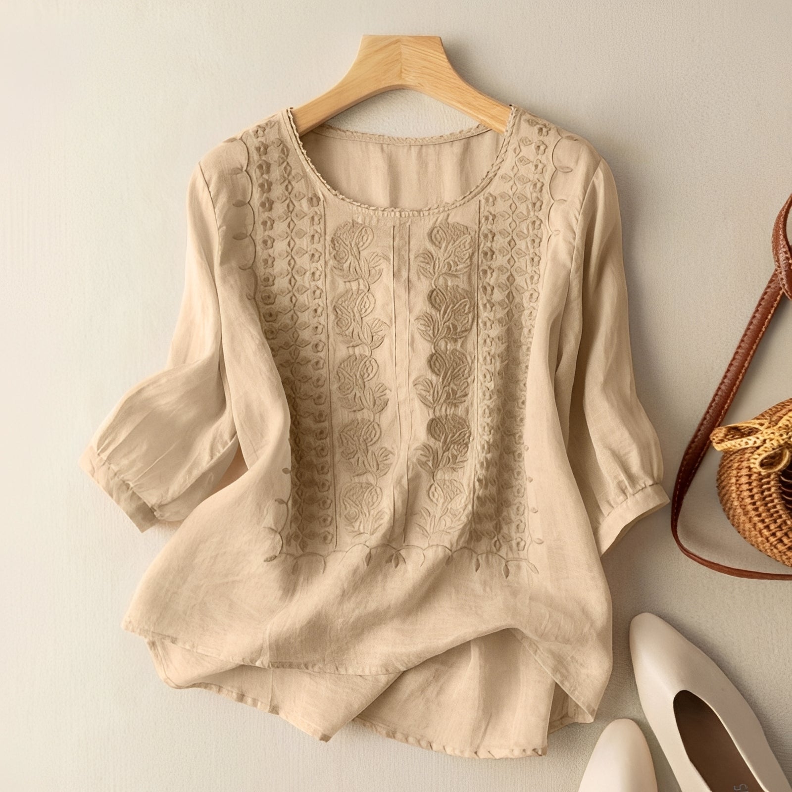 Gretchen - Blouse élégante brodée à manches 3/4 pour femmes