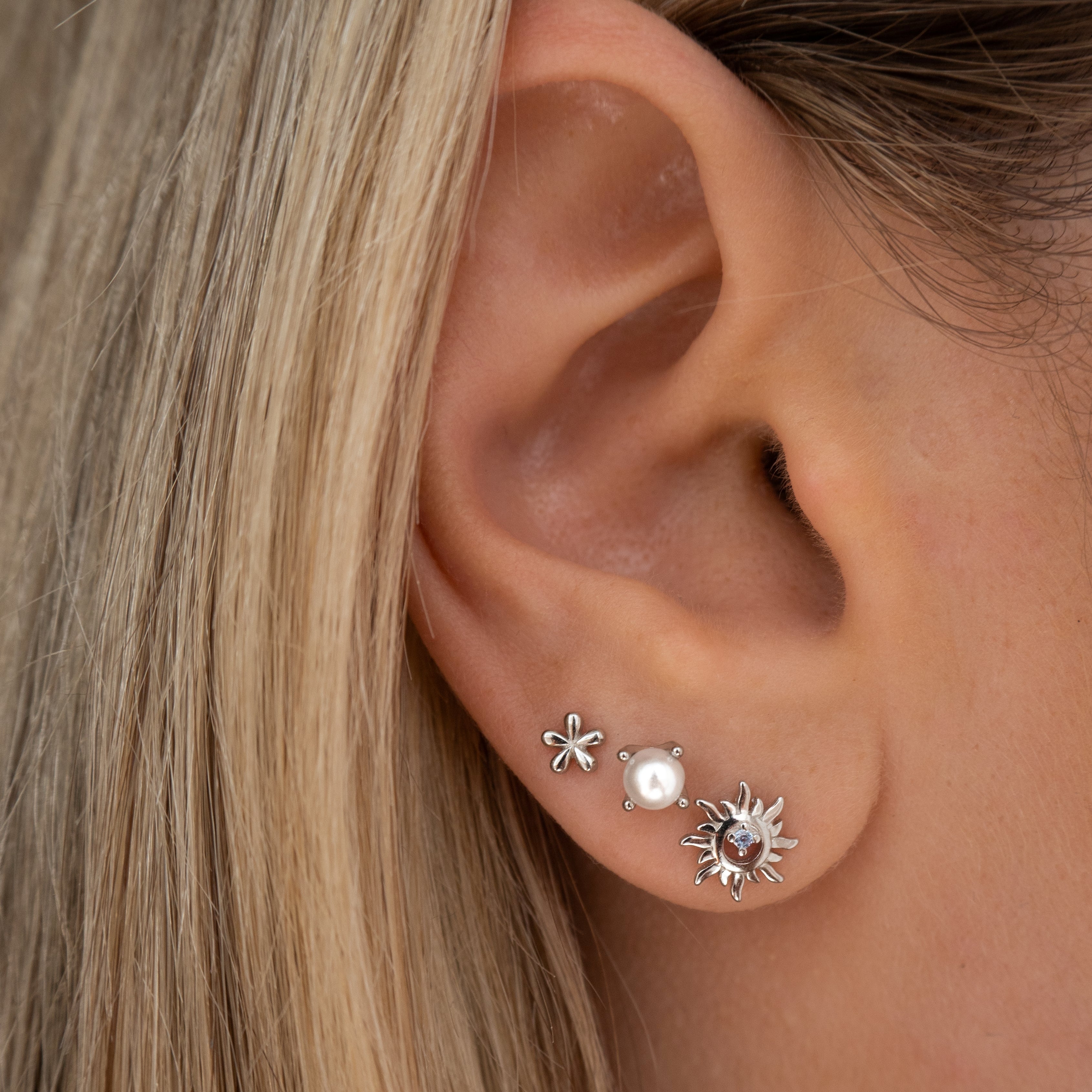 Boucles d'oreilles mini fleurs en argent sterling
