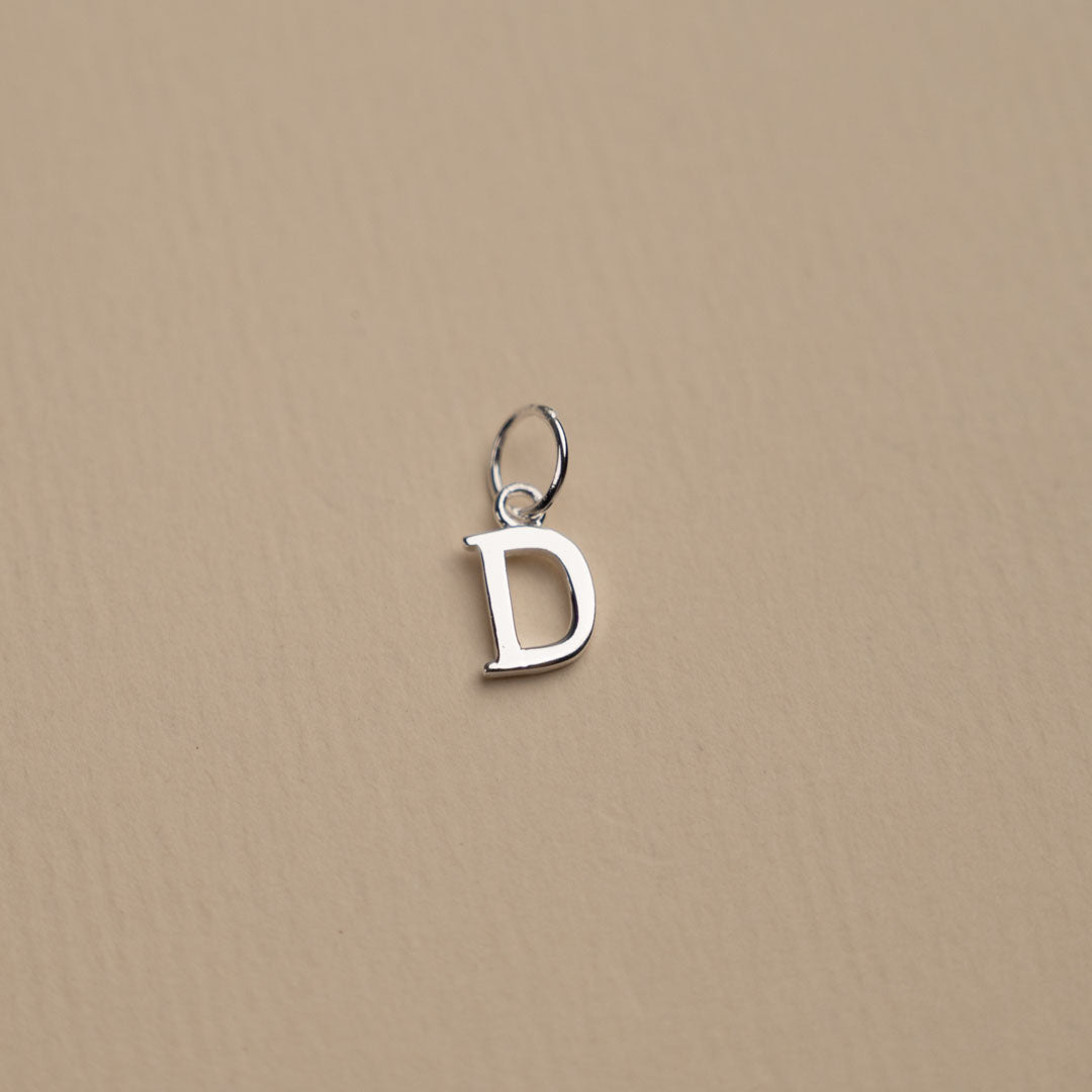 Nadia - Pendentif lettre en argent