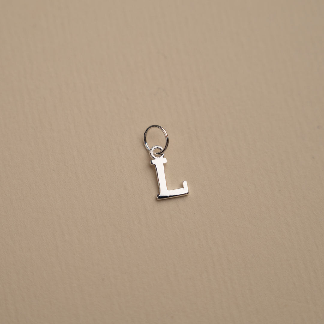 Nadia - Pendentif lettre en argent