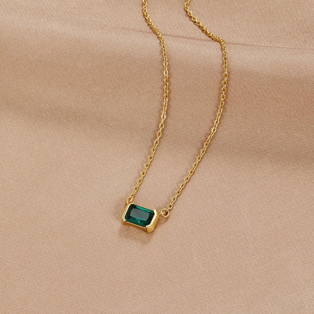 Moni – Collier en émeraude verte