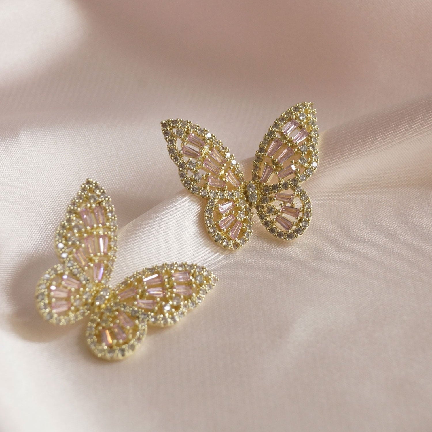 Niamh - Boucles d'oreilles en forme de papillon