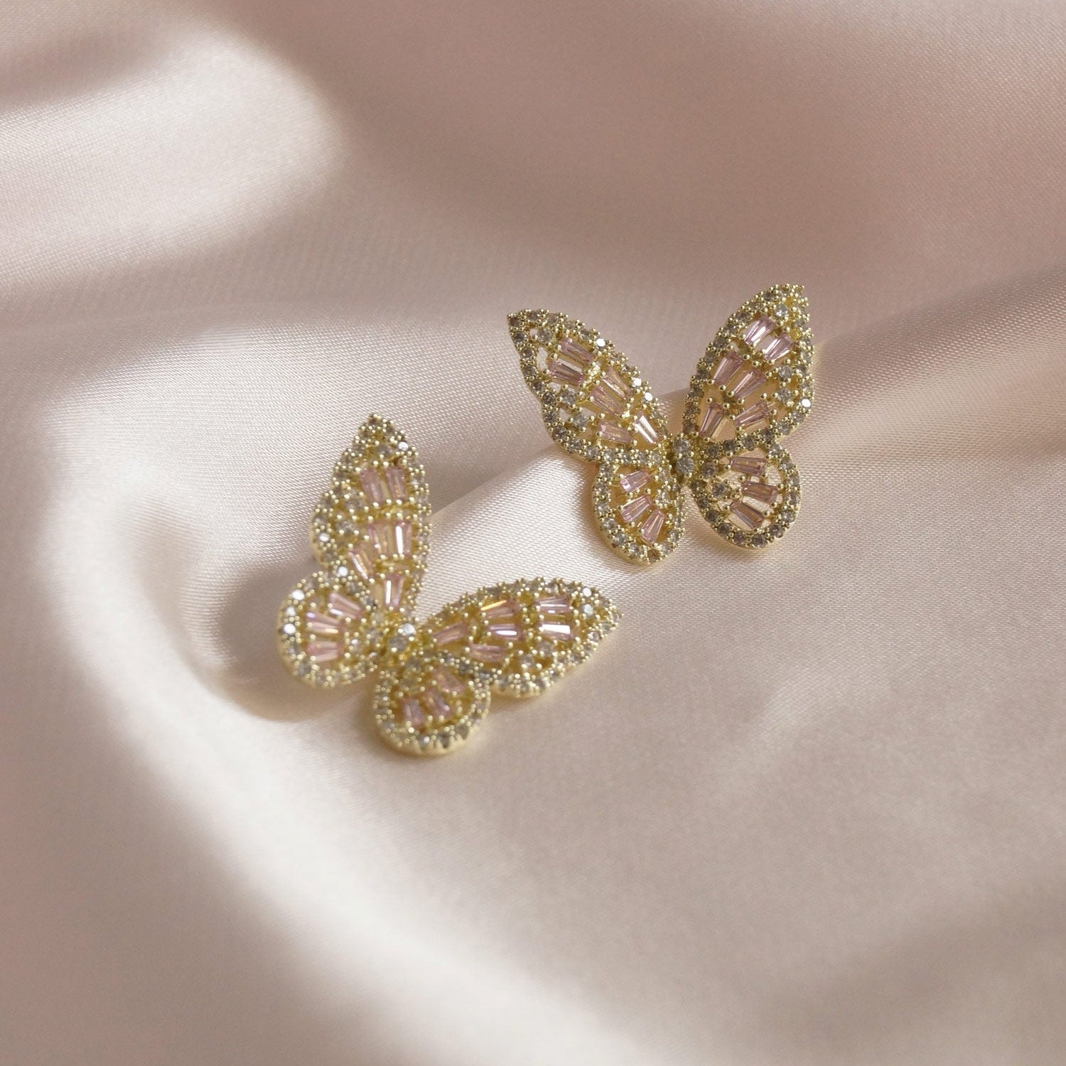 Niamh - Boucles d'oreilles en forme de papillon