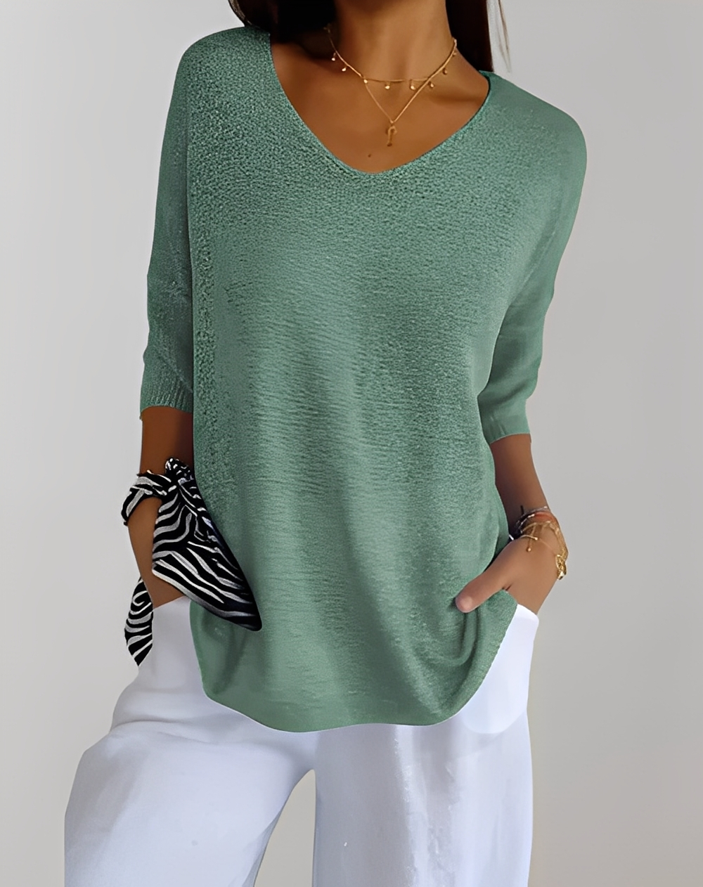 Jessé - Knitted V-neck Sweater for Women