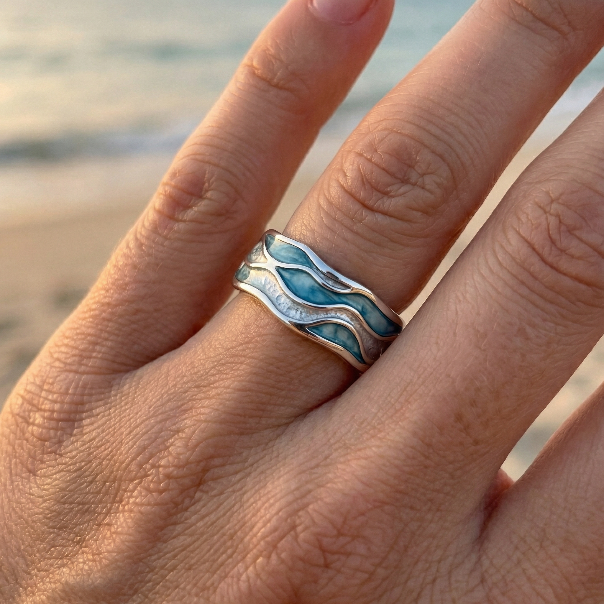Brizz – Bague en vagues argentées en turquoise