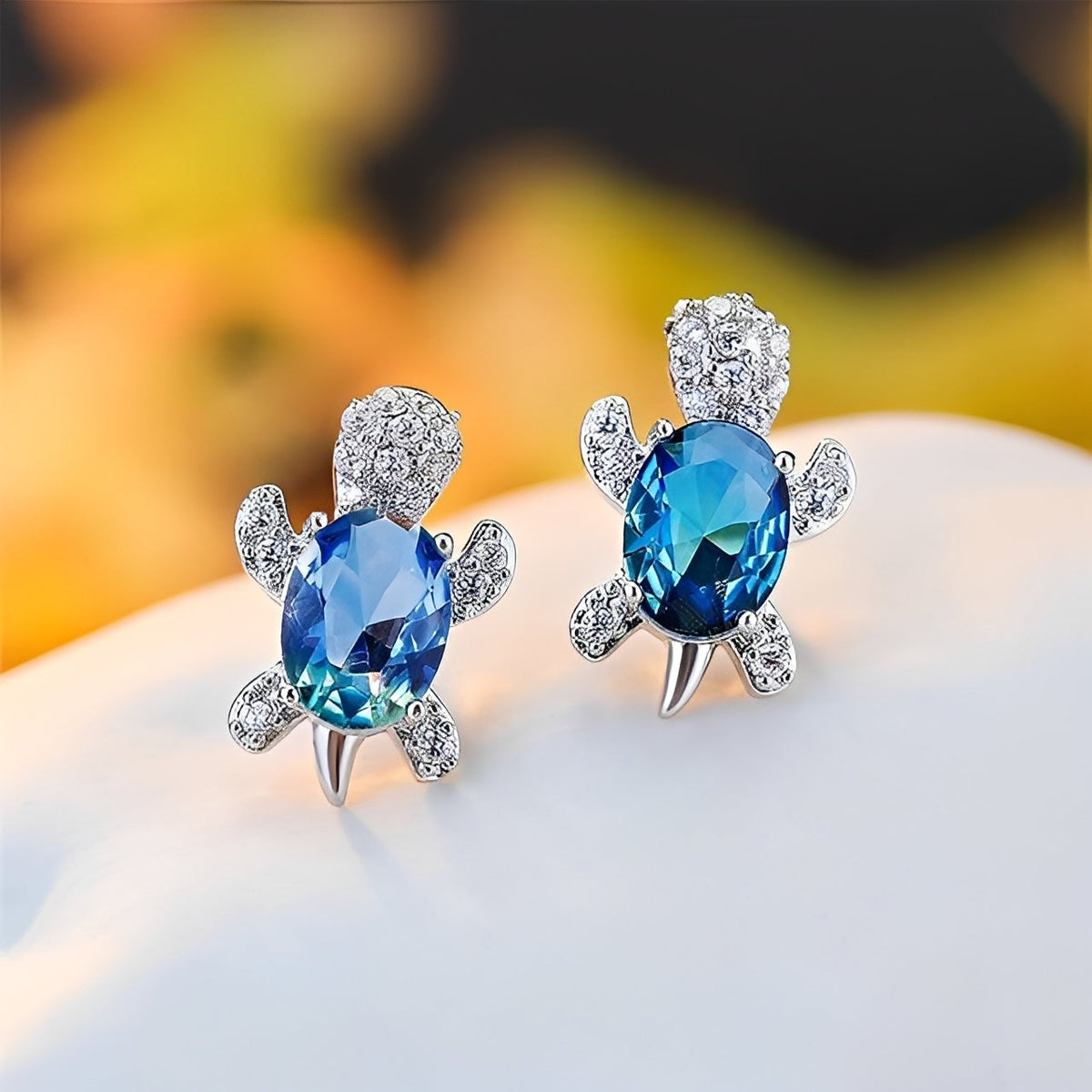 Talia – Boucles d'Oreilles de Tortue Marine en Argent et Zircon