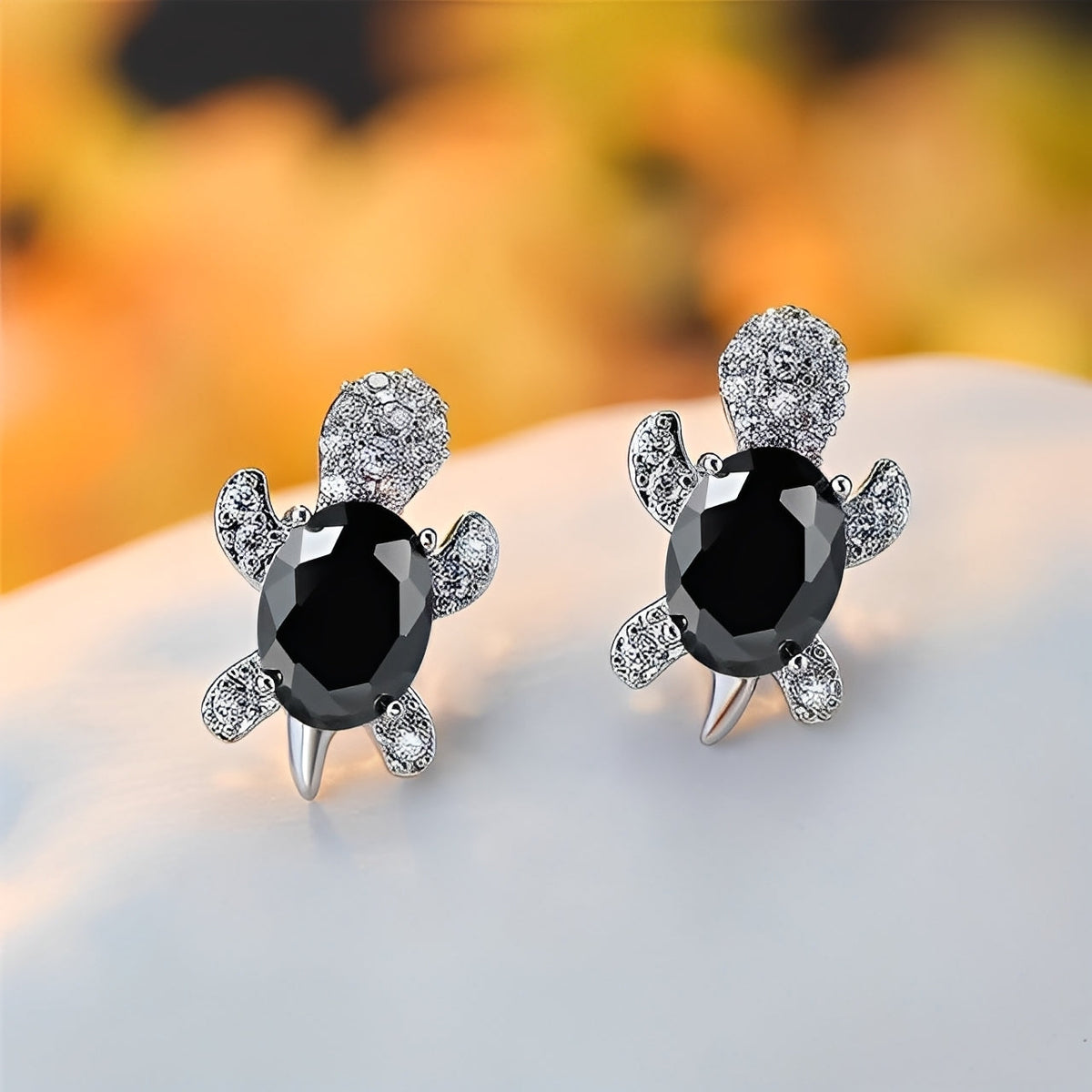 Talia – Boucles d'Oreilles de Tortue Marine en Argent et Zircon