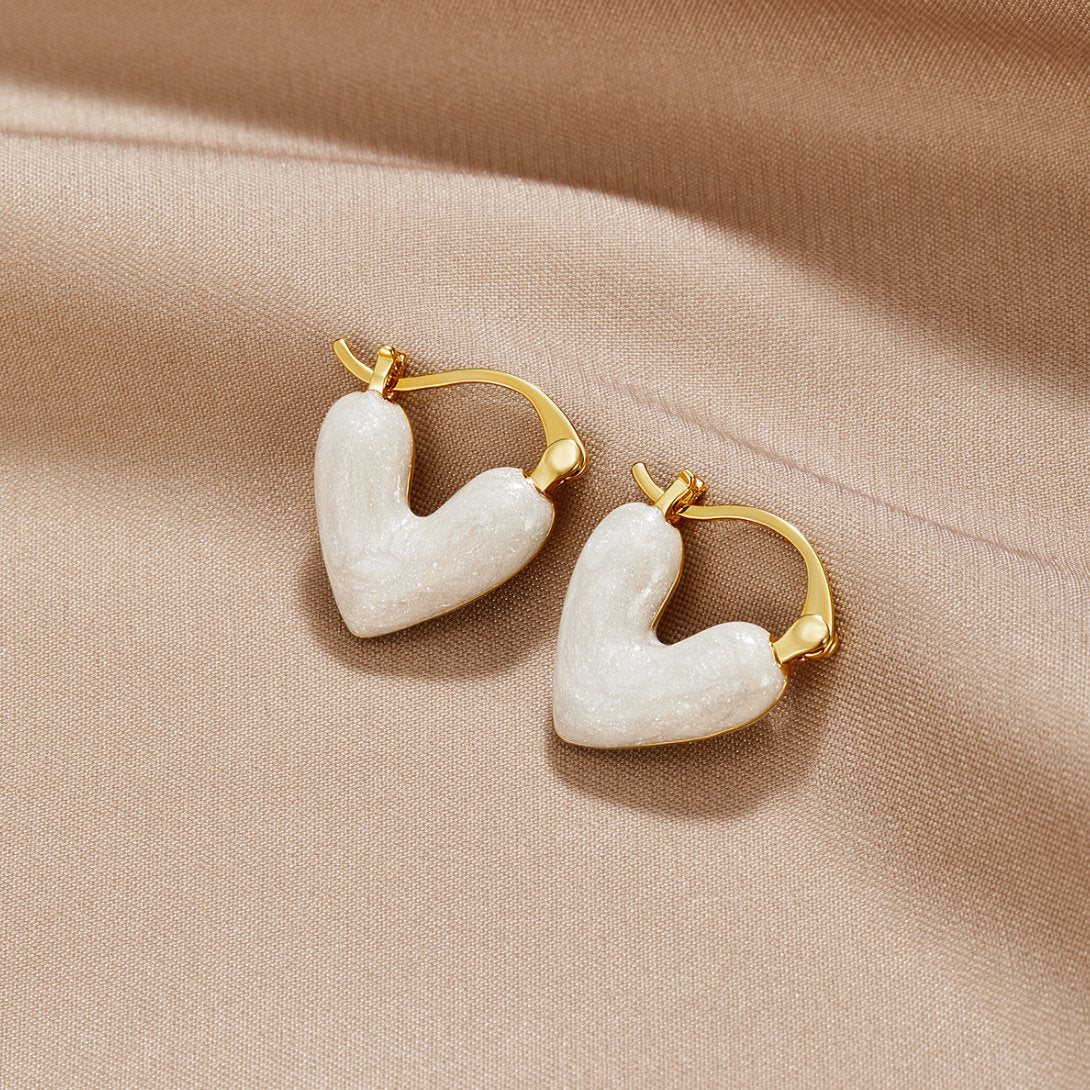 Aya – Boucles d'oreilles en cœur amour or
