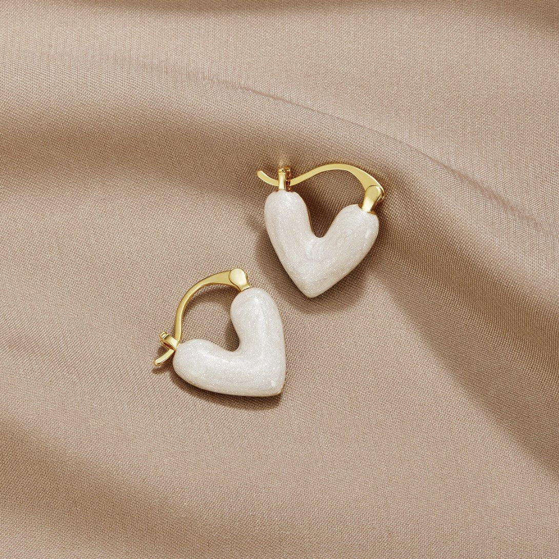 Aya – Boucles d'oreilles en cœur amour or