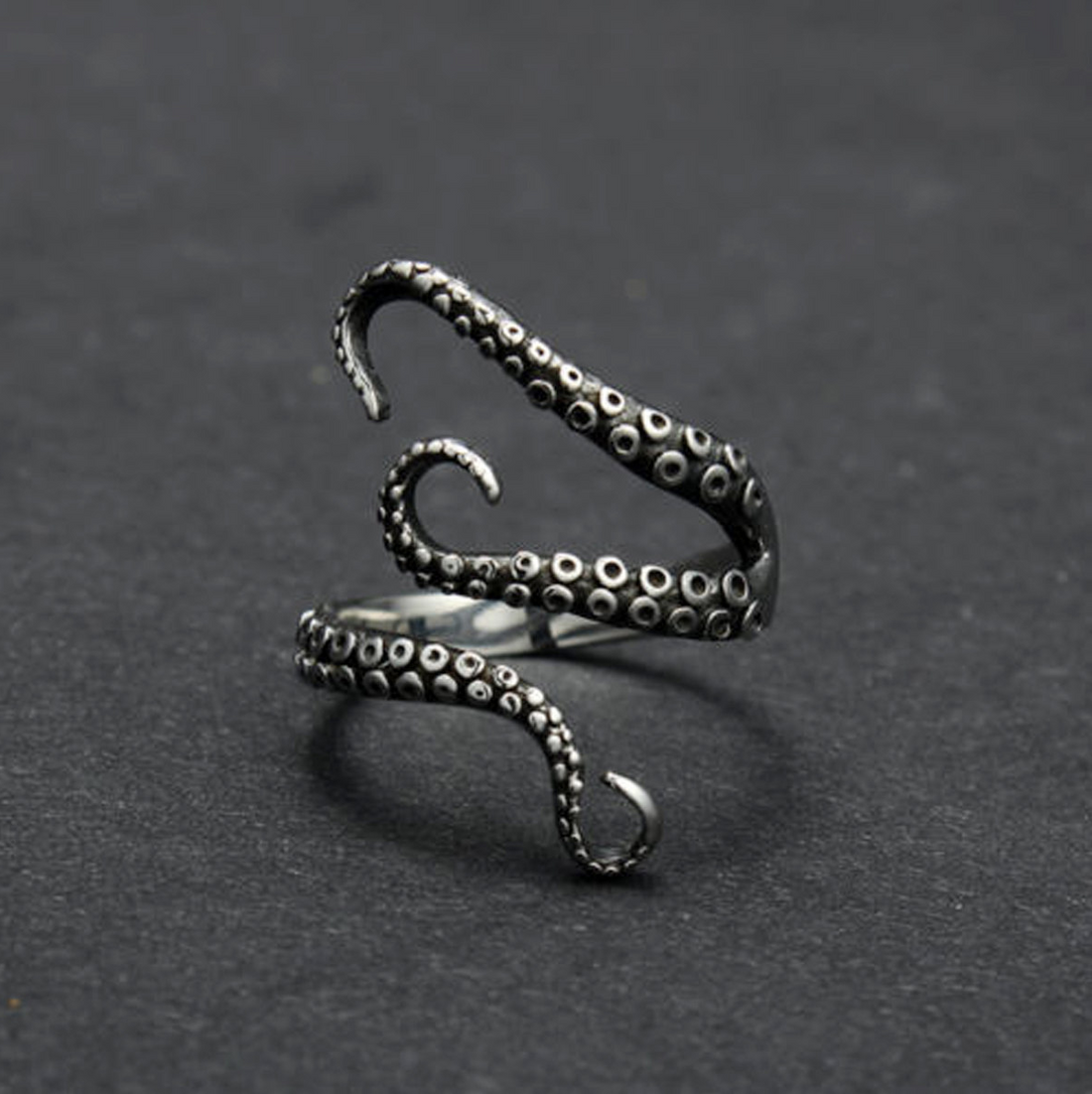 Thalassa – Bague ajustable en forme de tentacule de pieuvre