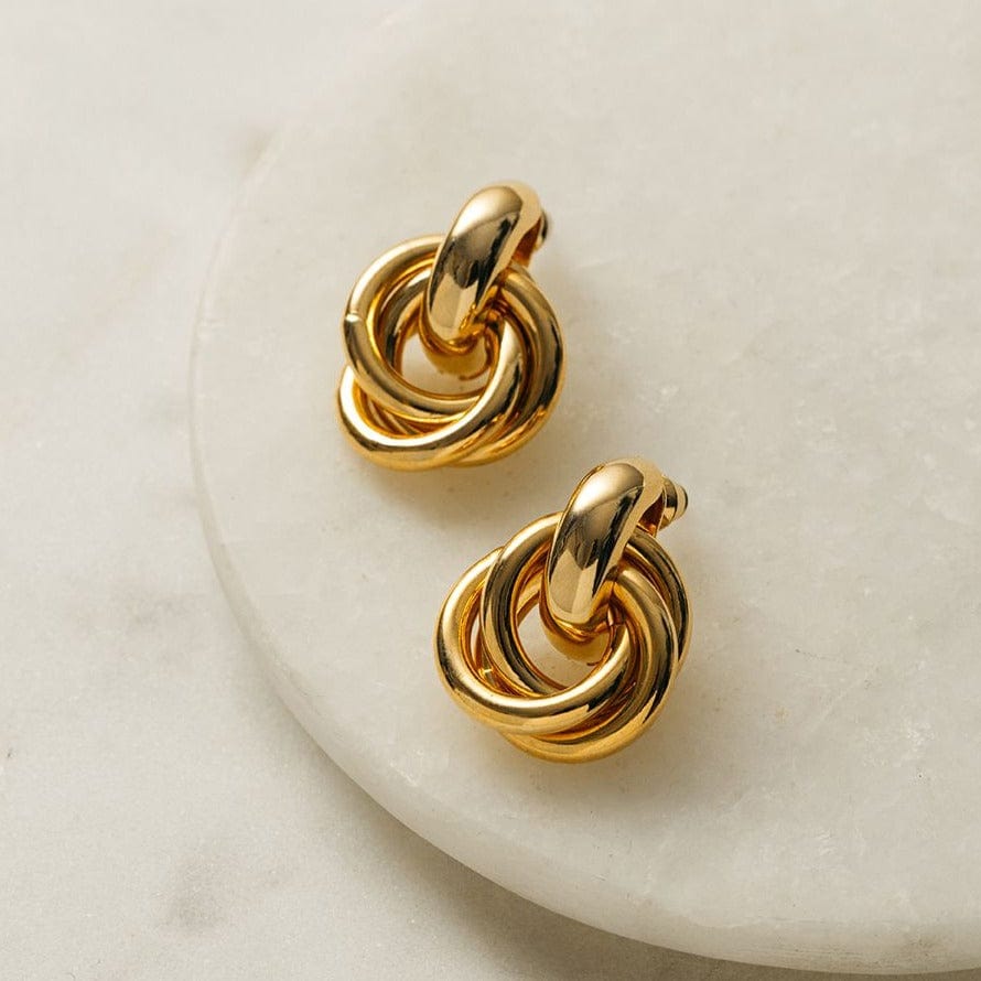 Rania – Boucles d'oreilles design entrelacé en or