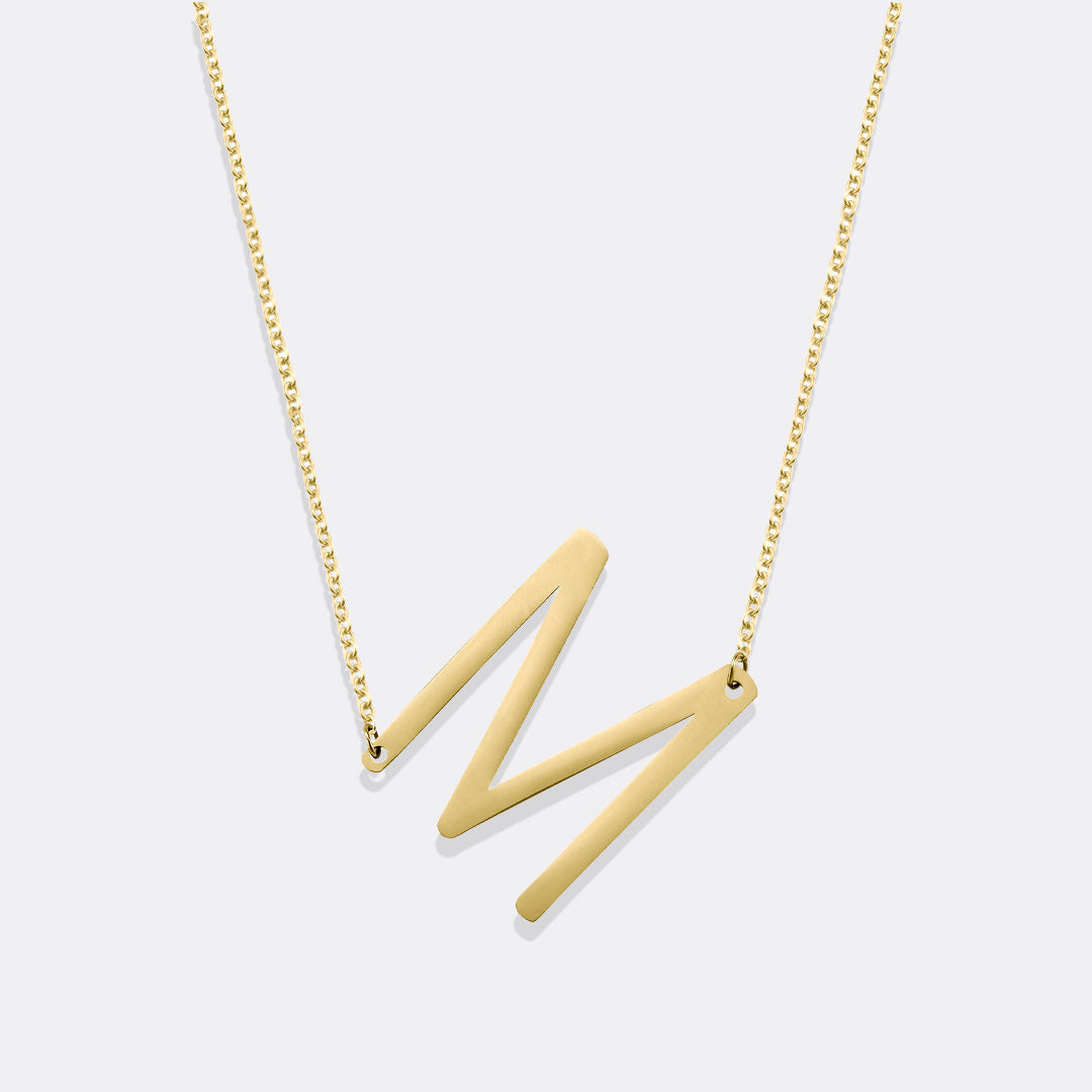 Inez – Collier avec initiale déclarative