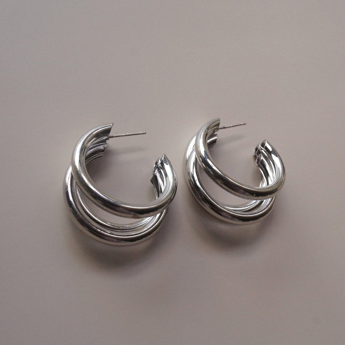 Mila - Boucles d'oreilles triples audacieuses en argent
