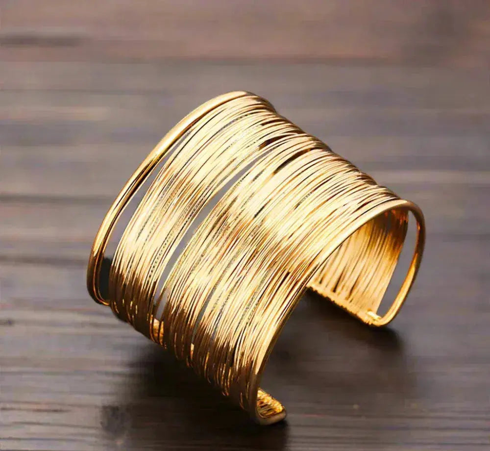 Nadine – Bracelet doré de style vintage