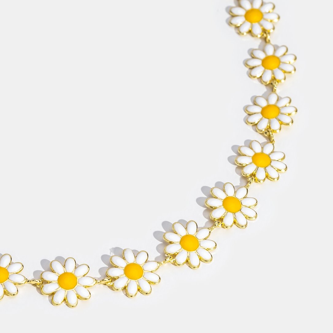 Lilith - Collier de marguerites blanches