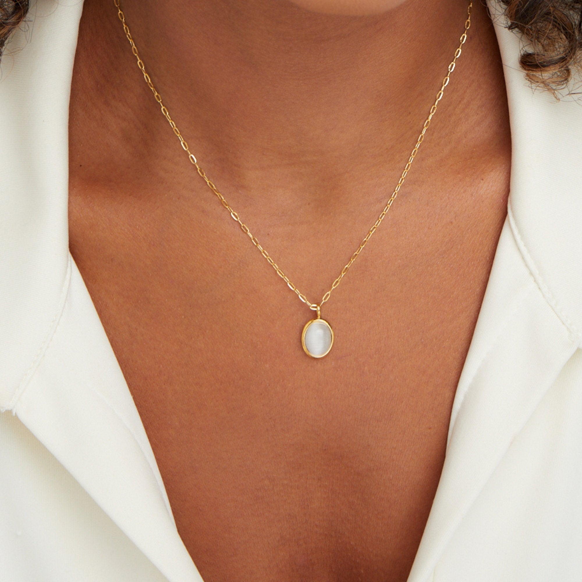 Ophelia – Collier en opale blanche
