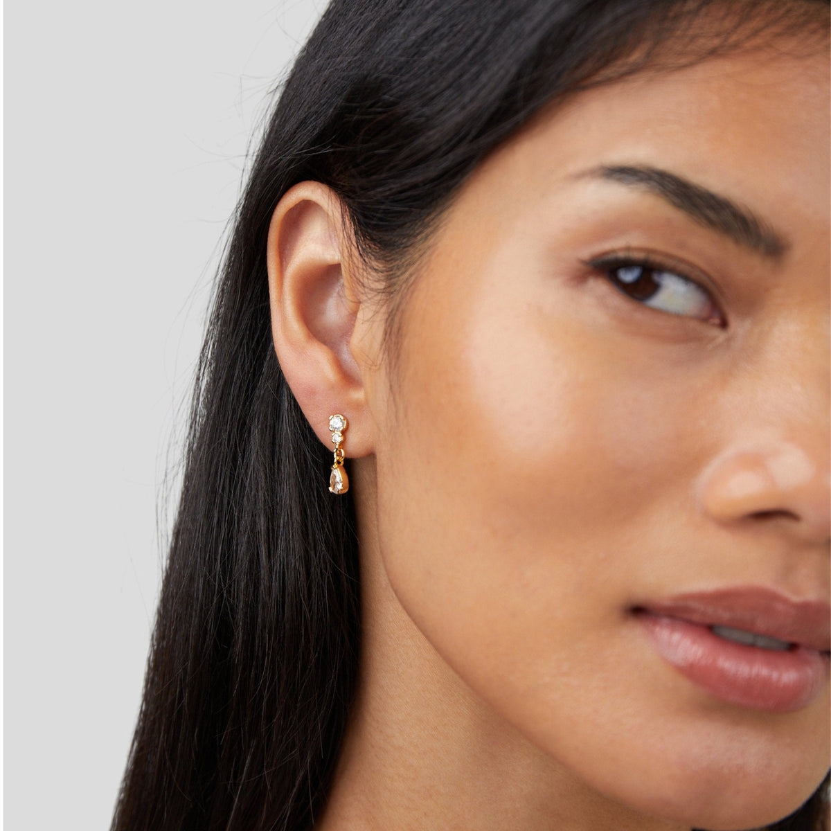 Yarina - Boucles d'oreilles en cristal en forme de goutte