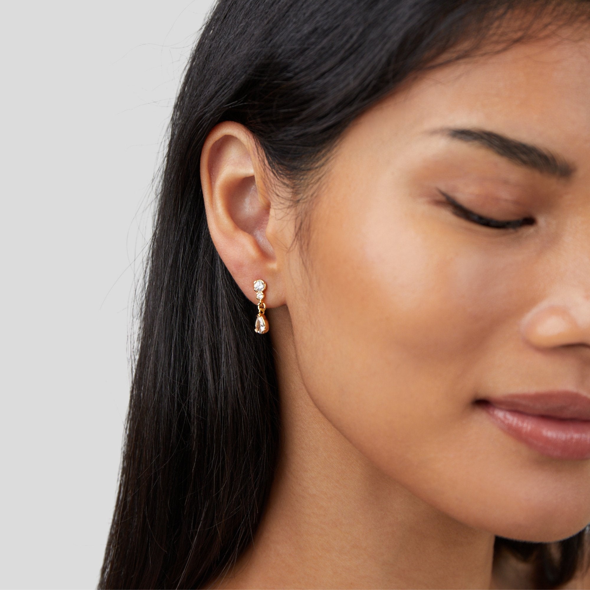 Yarina - Boucles d'oreilles en cristal en forme de goutte
